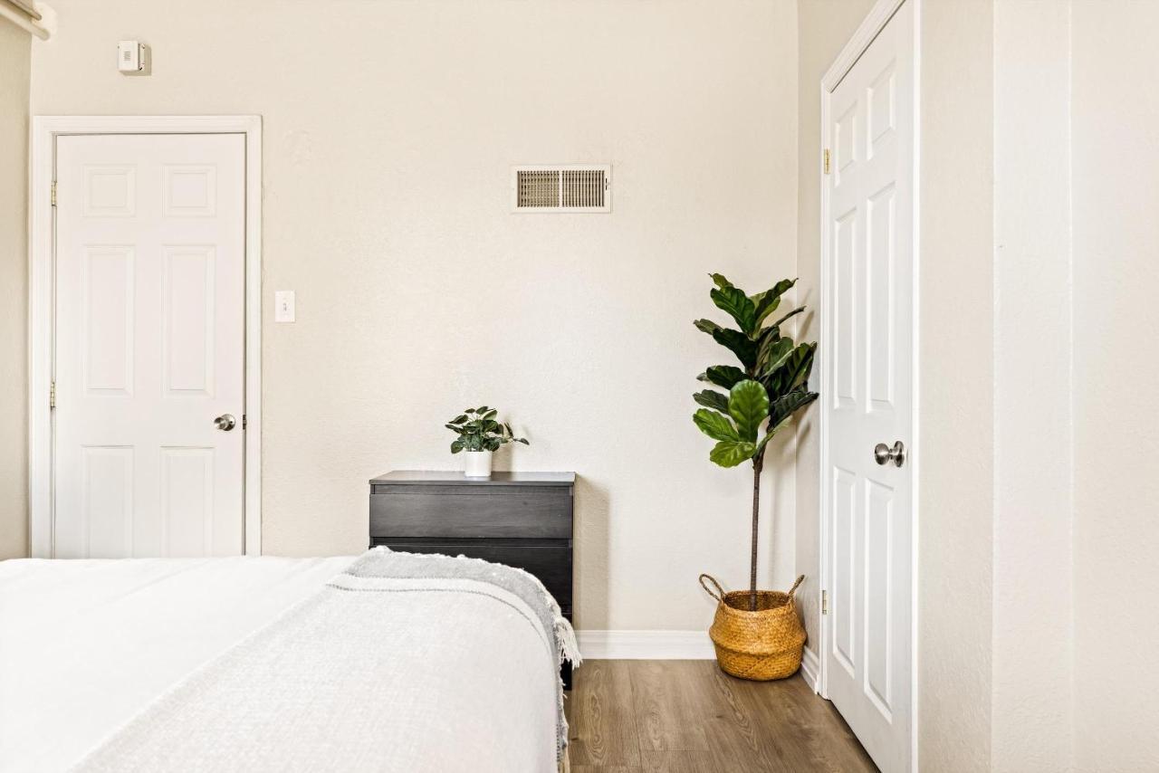 Stylish City Retreat - King Beds - Walk To Sloans Lake DEN Exterior foto